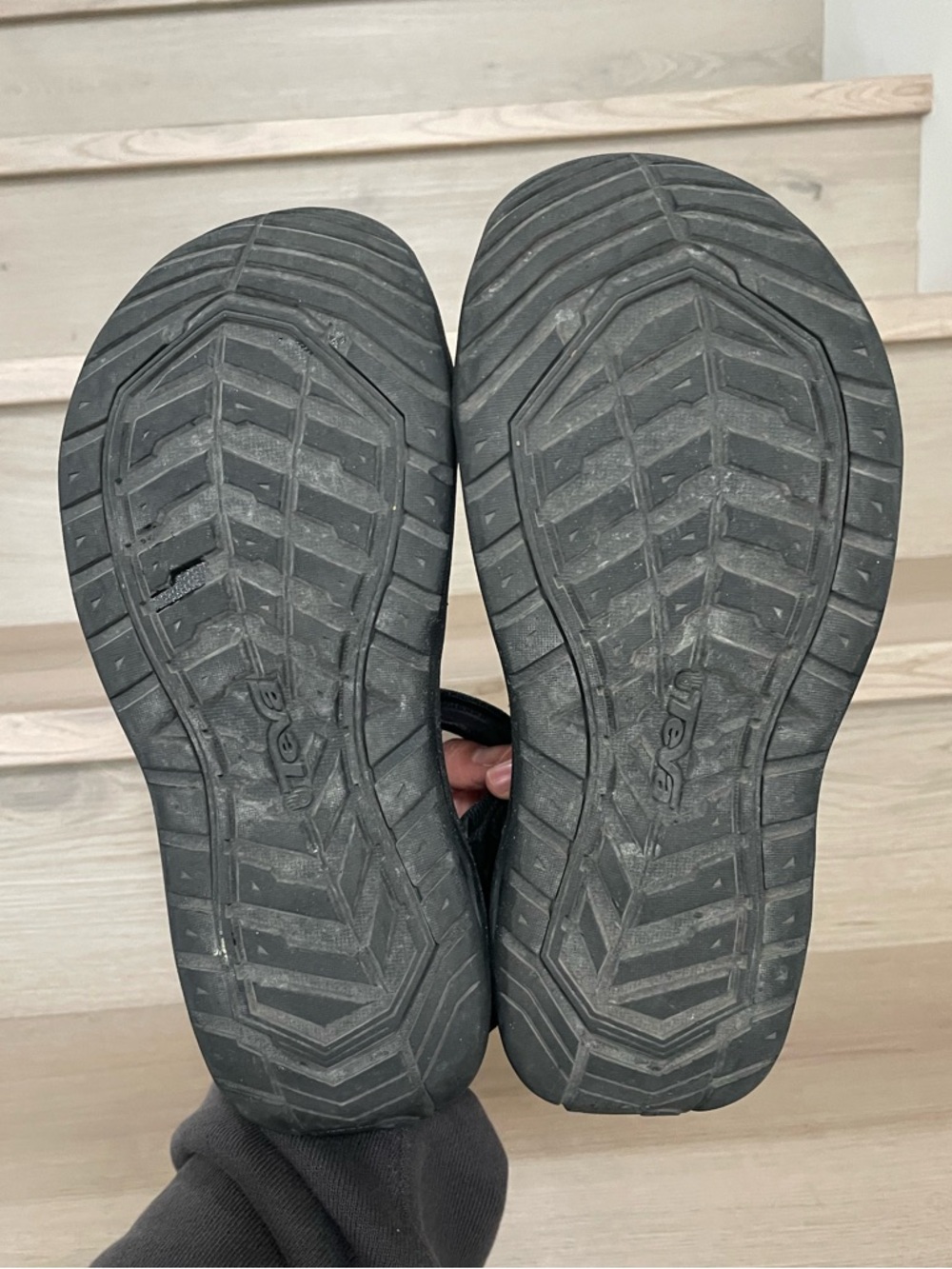 Teva Hurricane Toe Pro 2 Sandals Size 7 in Black - Picture 7 of 9